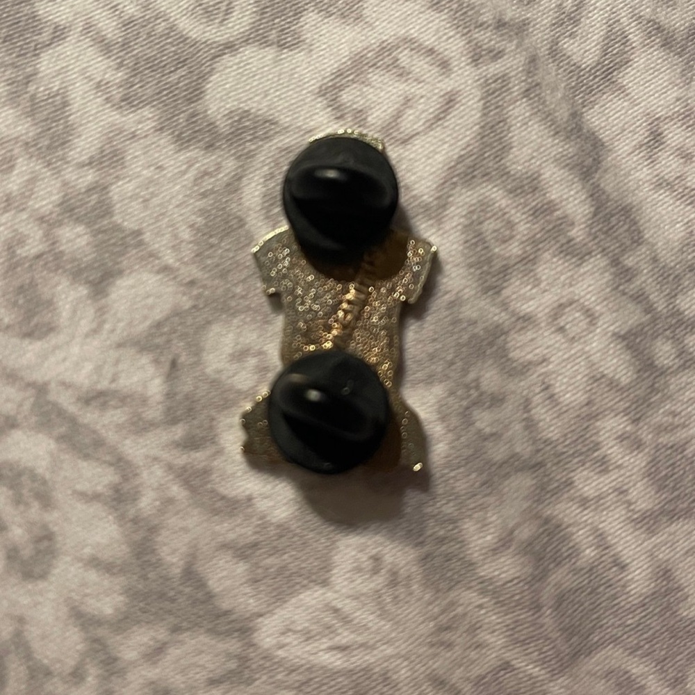 ⭐️Monty Python Pin - Picture 3 of 5